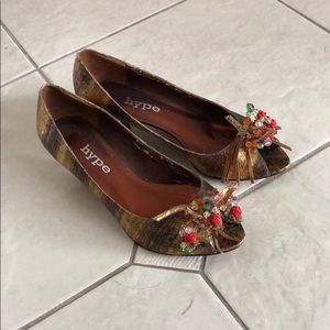 Bronze peep toe kitten heel pumps